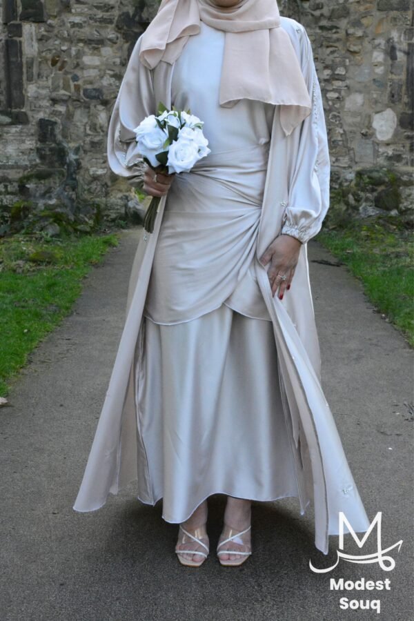 Lina Champagne Abaya - Image 3