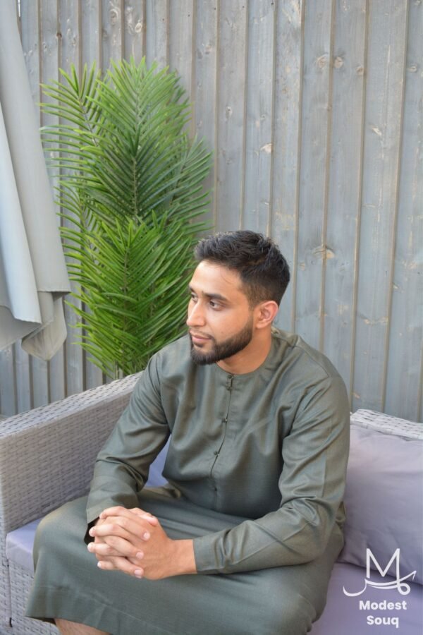 Green Emirati Thobe - Image 5