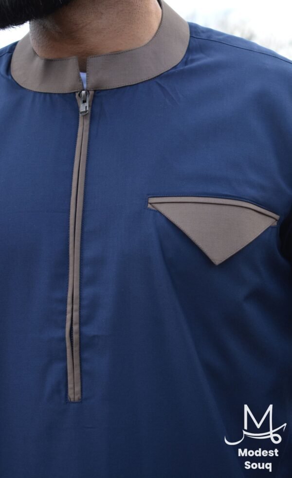 Navy Blue Thobe with Stylish Pocket - Image 2