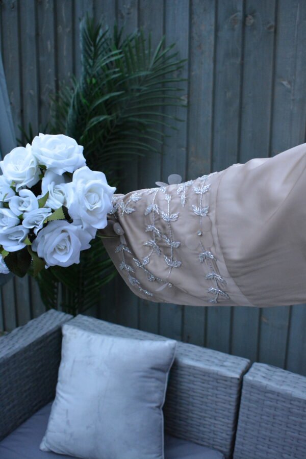 Zaheerah Blush Pink Abaya - Image 3