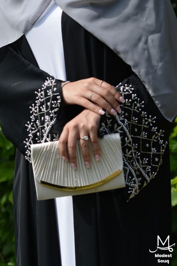 black open abaya