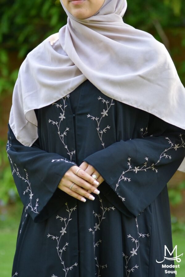 black open abaya