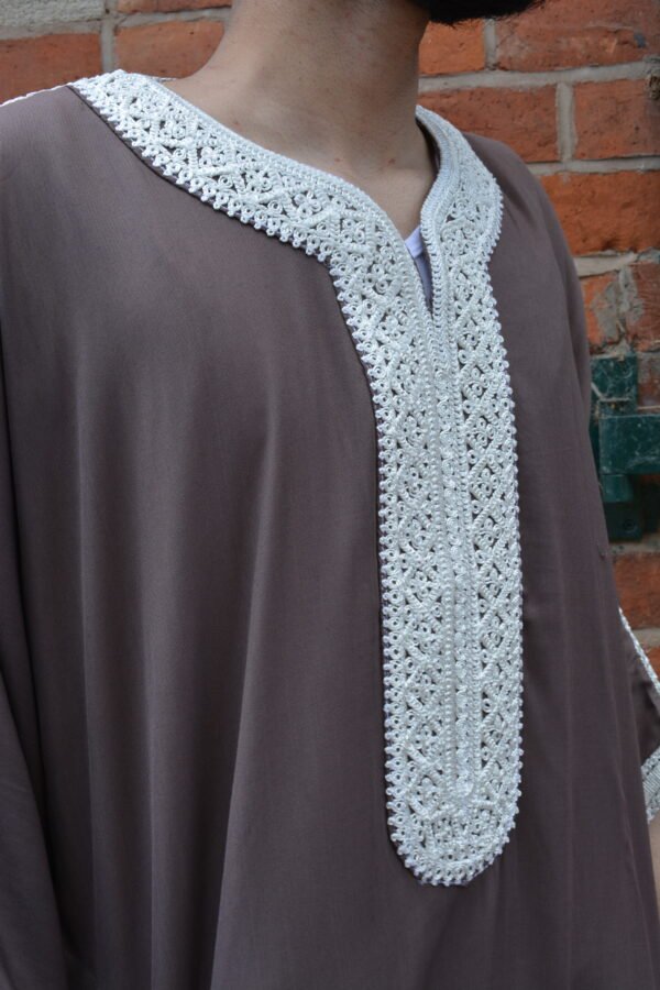 Moroccan Thobe - Purple & White
