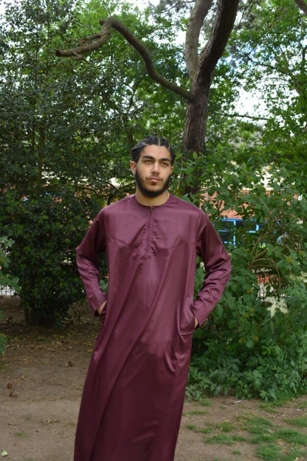 Emirati Thobe - Maroon - Image 2