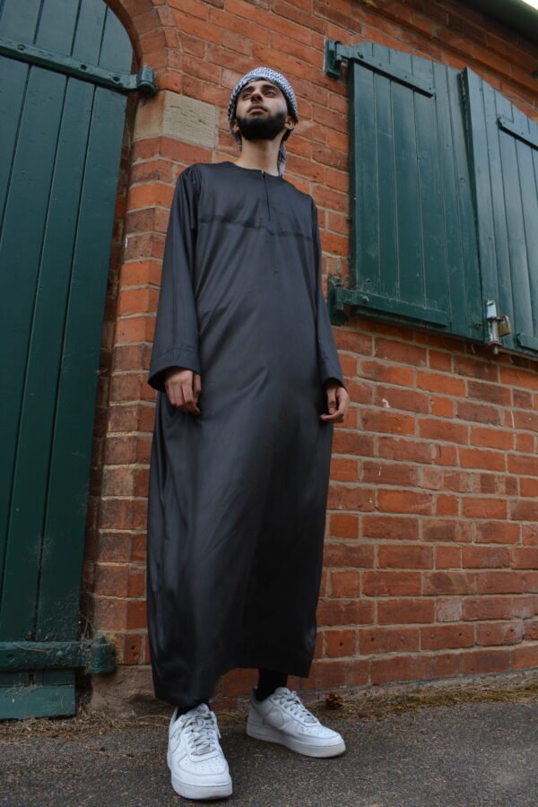 Emirati Thobe - Black - Image 3