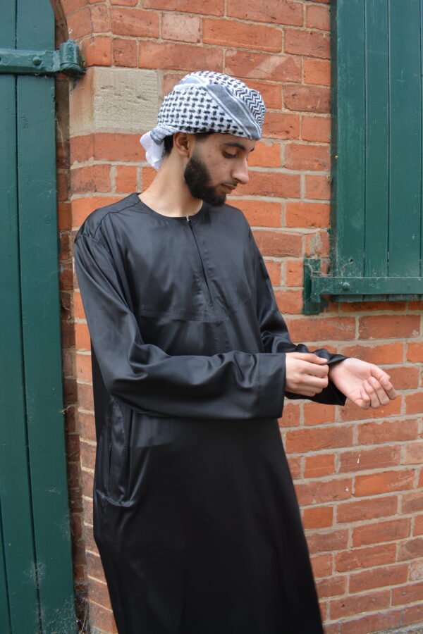 Emirati Thobe - Black - Image 2
