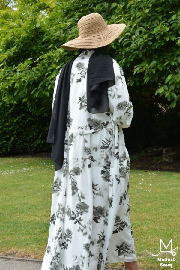 Yasmin White Maxi Dress - Image 5