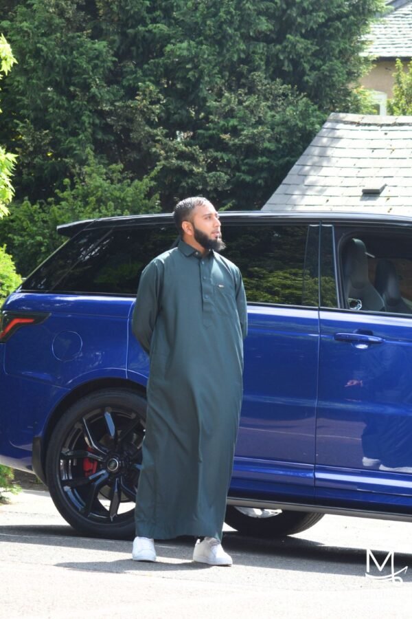 Green Thobe with Black Buttons - Saudi Style - Image 2