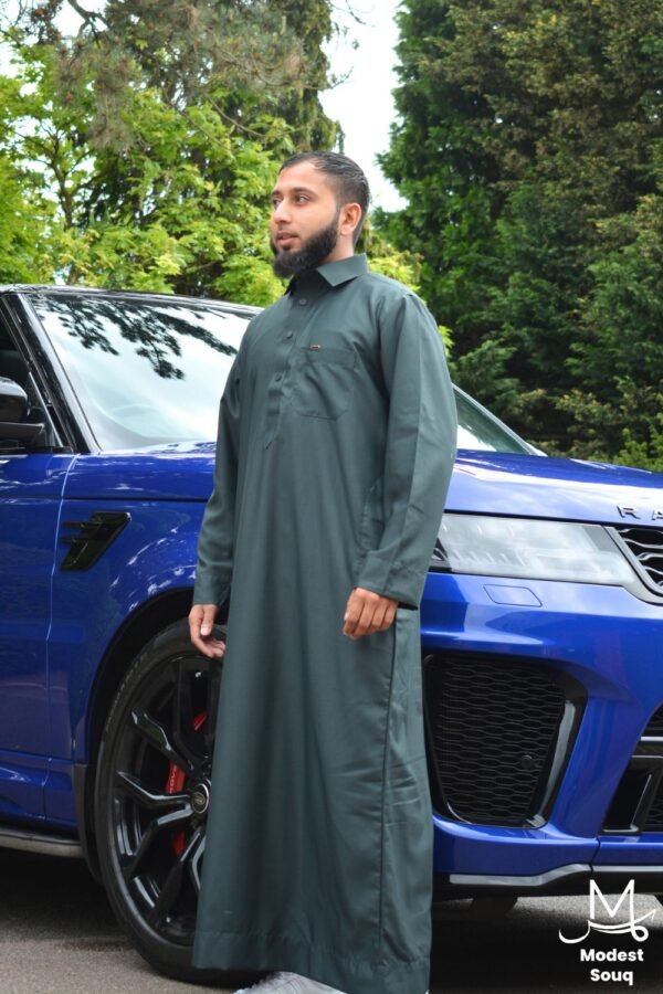 Green Thobe with Black Buttons - Saudi Style - Image 4