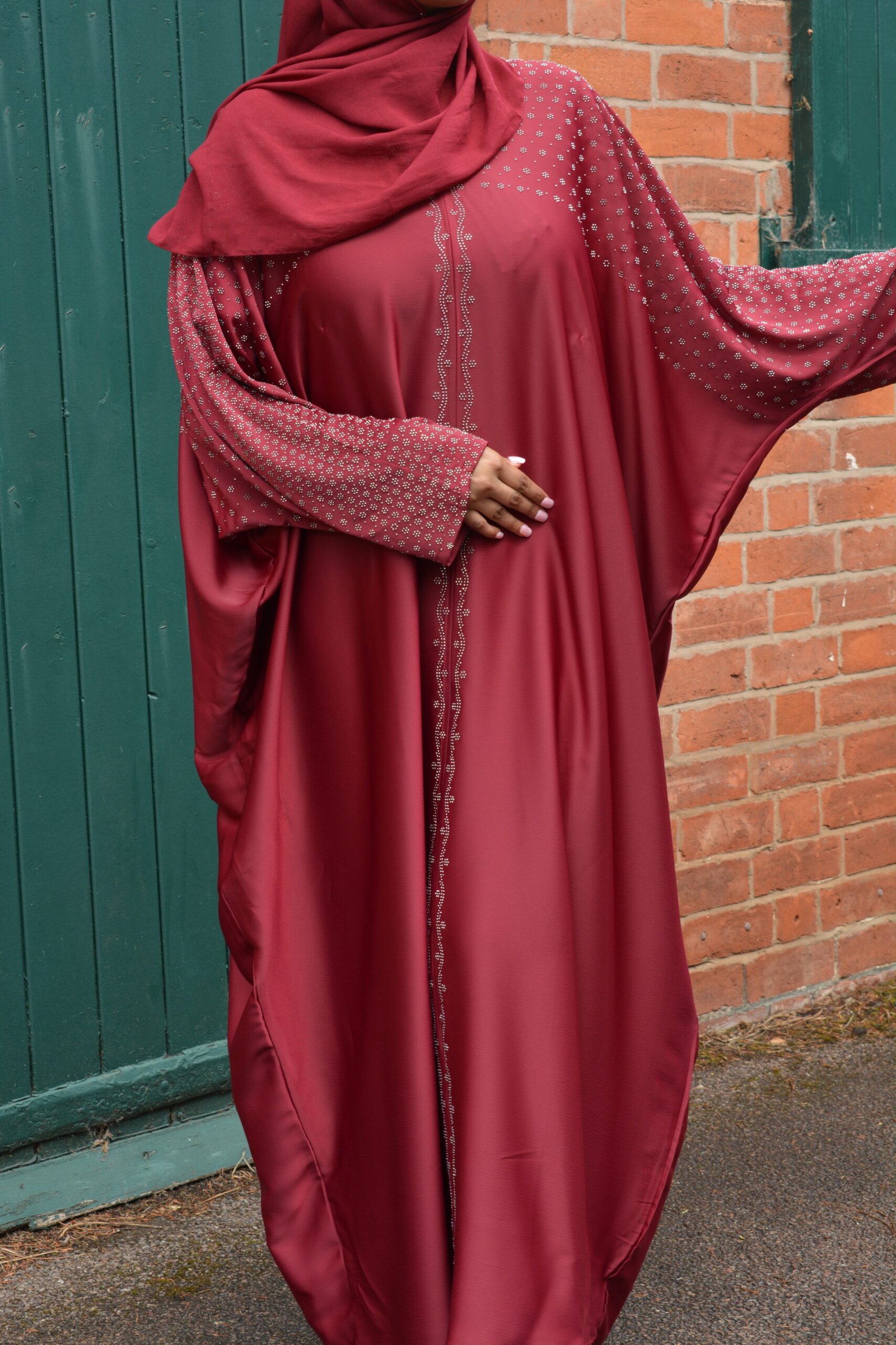Rumaisa Maroon Abaya